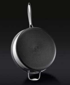 Alternative view of Hybrid Deep Saut?? Pan with Lid, 5.5-Qt